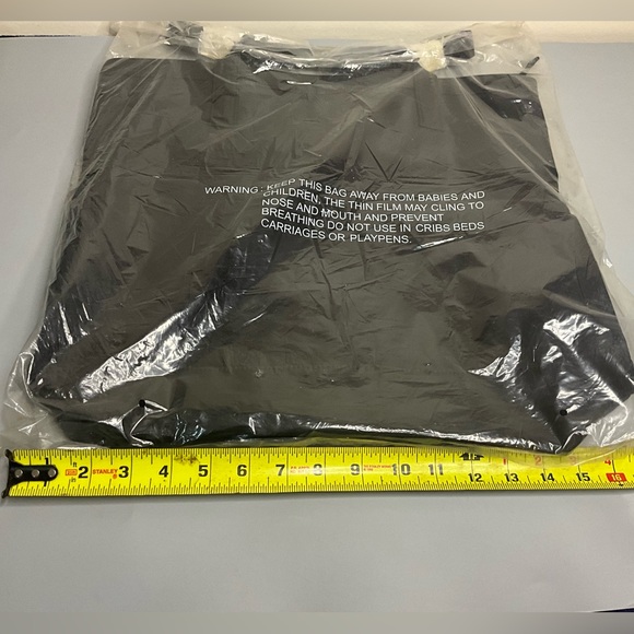 Kenneth Cole Stir The Air Large Tote Bag New With Tags - Picture 5 of 6